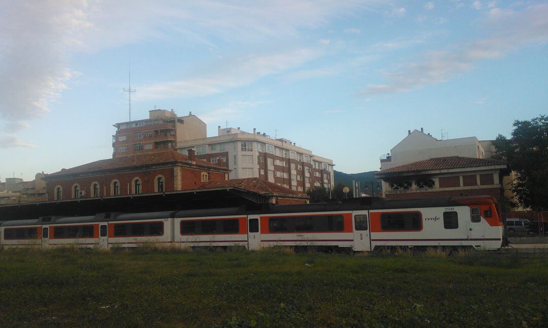 El tren en la estación de Alcoy.