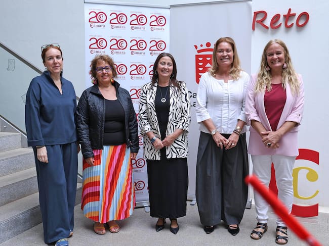 La Cámara de Lanzarote integra el proyecto literario ‘Cuando el escaparate escribe’ en la agenda de su 20 Aniversario