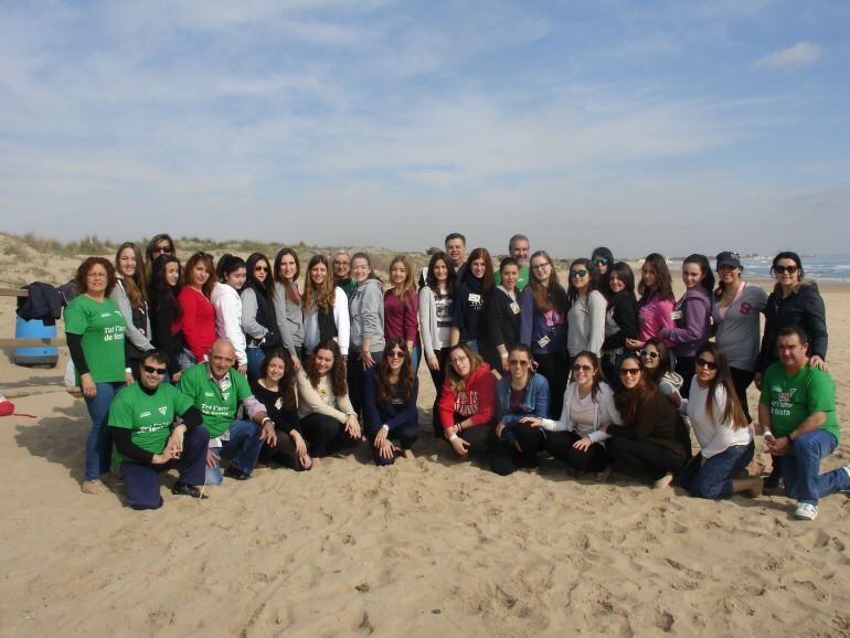 Reinas y directiva de la Unió de Festers del Camp d'Elx