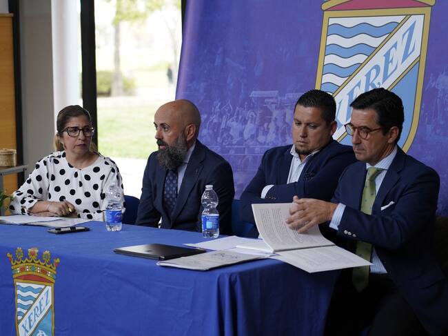 Rueda de prensa tras la Junta de Accionistas del Xerez CD