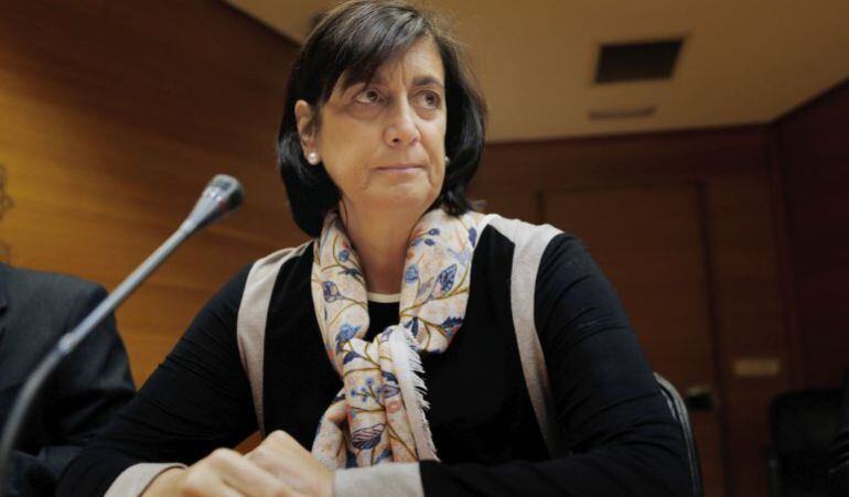 La exgerente de Ferrocarrils de la Generalitat Valenciana, Marisa Gracia, durante su comparecencia en la comisión de investigación de Les Corts Valencianes 