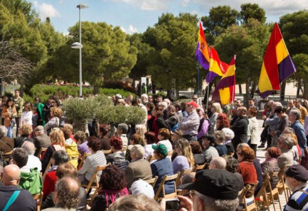 Captura de la página de la Asociación para la Recuperación para la Memoria Histórica de Aragón en un acto de conmemoración 