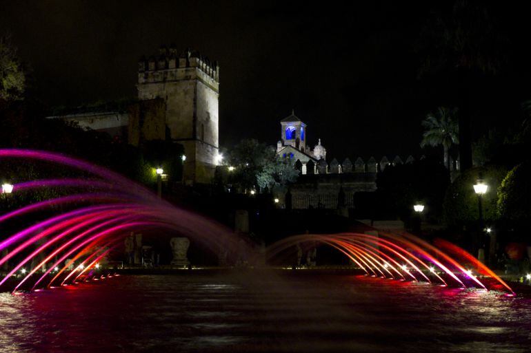 Espectáculo nocturno del Alcázar