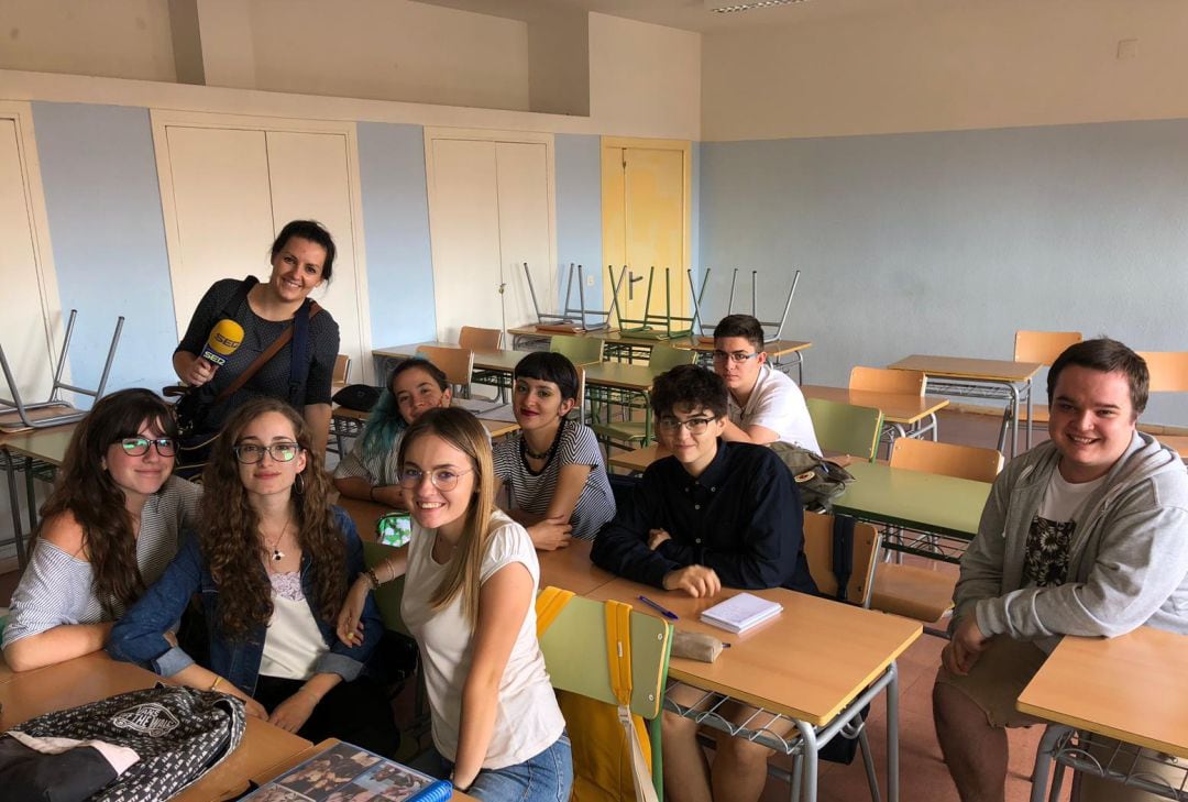 Alumnos de la clase de latín en segundo de Bachillerato