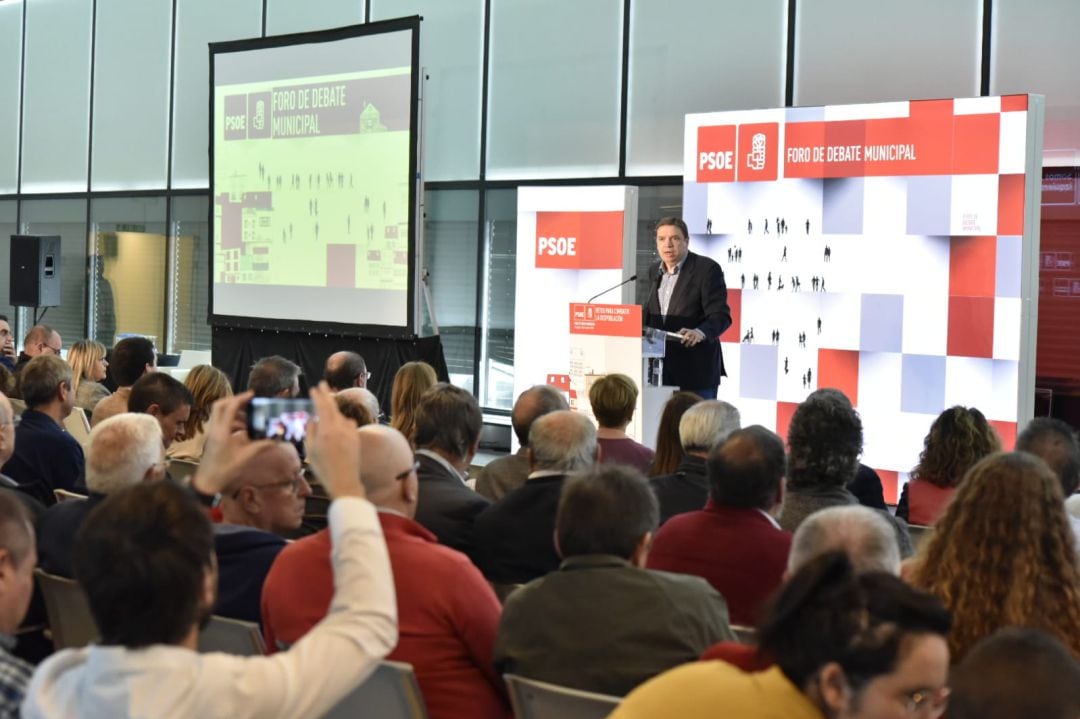 El ministro Luis Planas participa en el Foro Debate Munipal sobre despoblación, en Zaragoza 