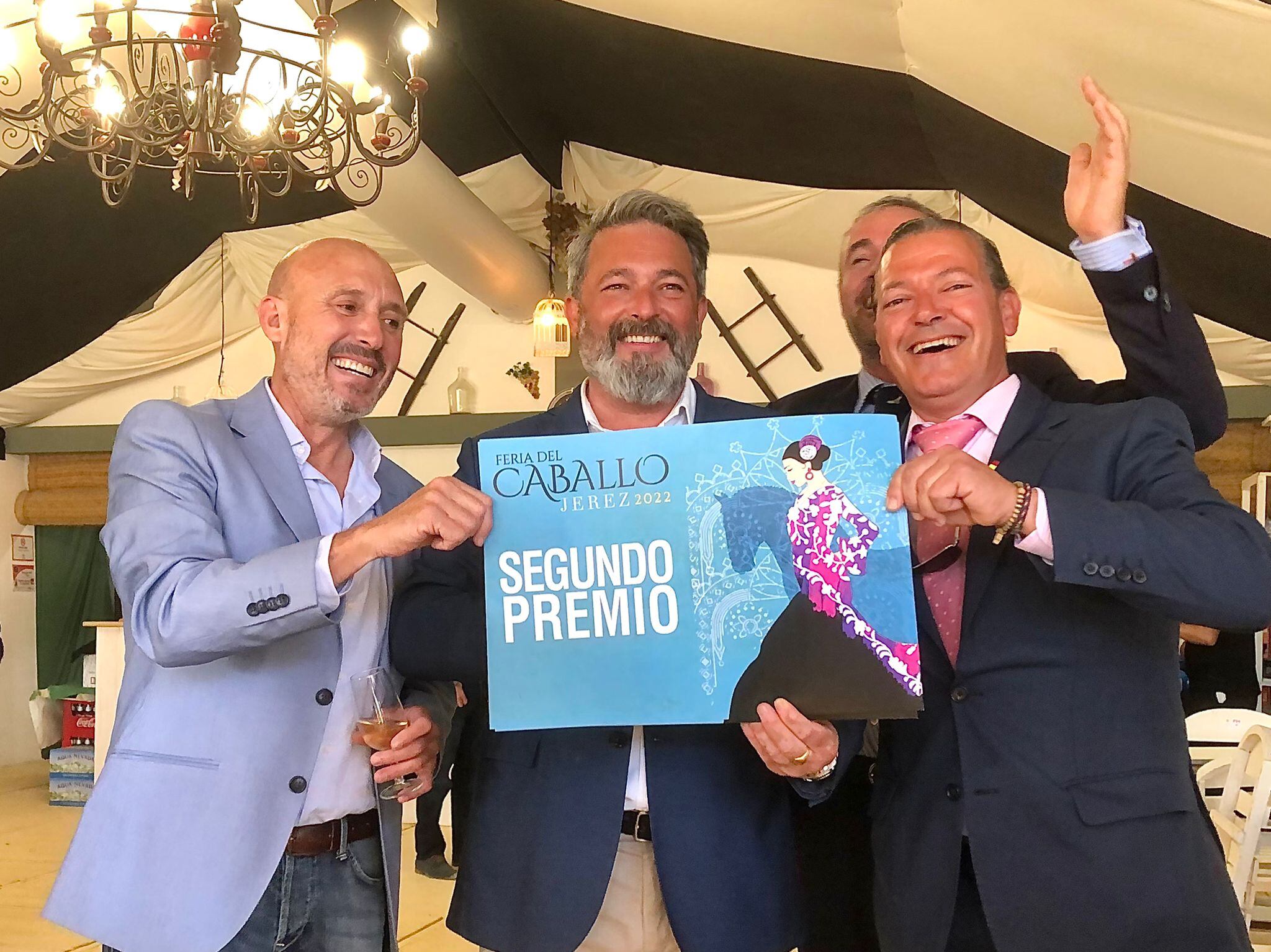 Socios de la caseta Entre Amigos