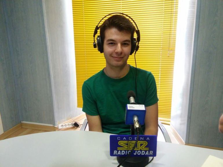 José Antonio Ramos, en los estudios de Radio Jódar