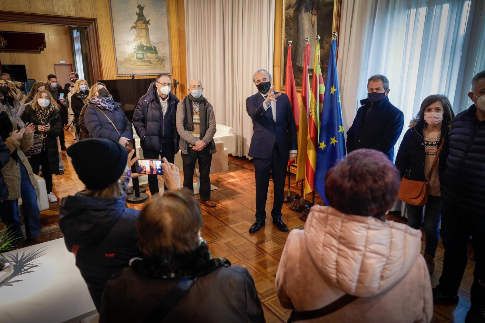 El alcalde de Zaragoza, Jorge Azcón, durante la celebración de San Valero.