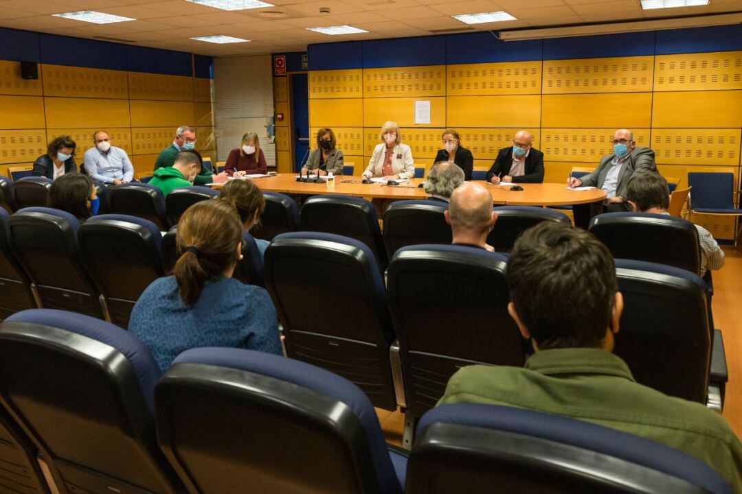 Reunión de la mesa de negociación celebrada este sábado.