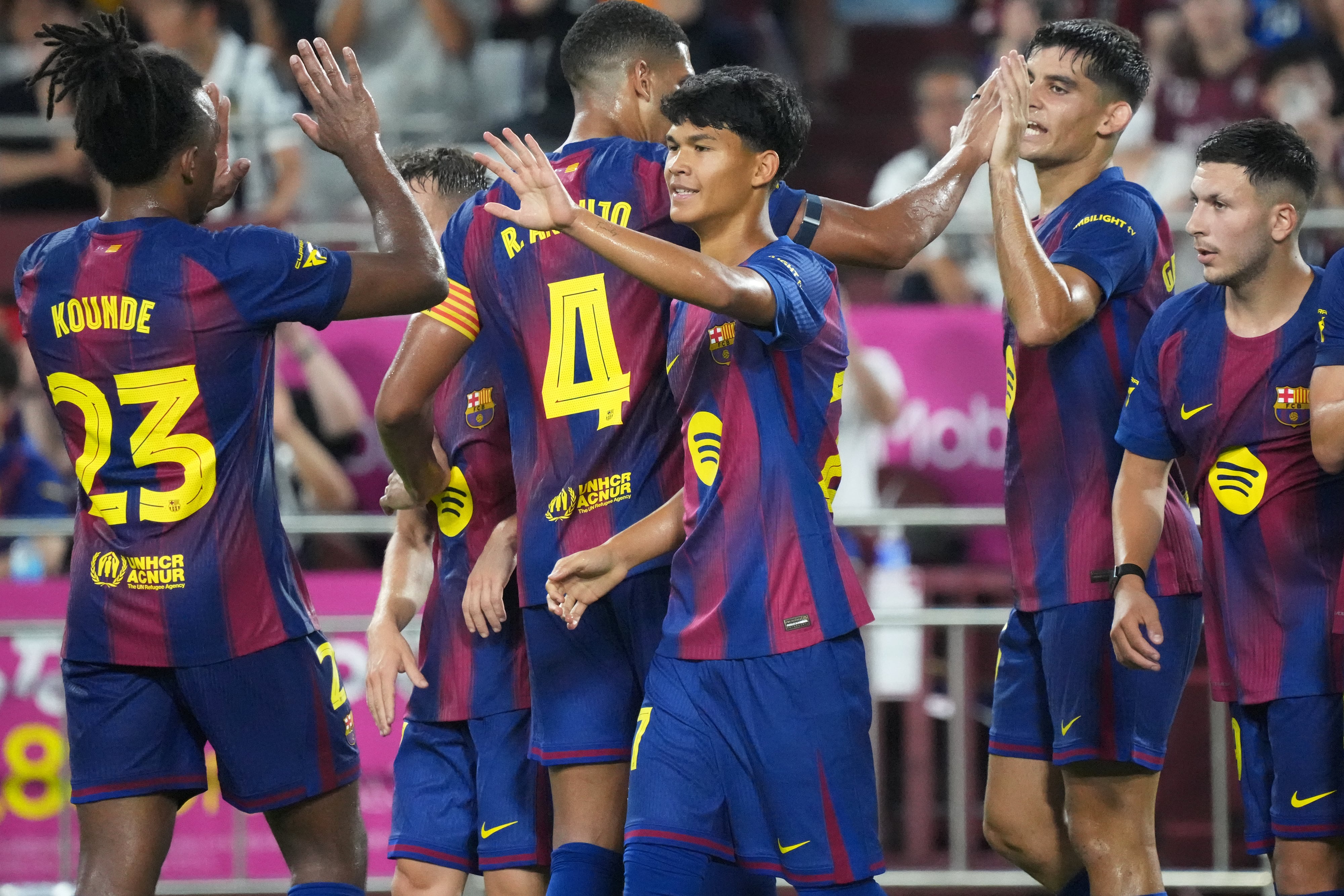 Así es Dro, la nueva perla del Barça que ha enamorado a Flick: "Ya se le veía el talento desde pequeño"