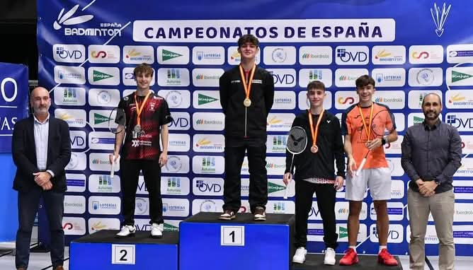 Gonzalo Isábal, Raúl Bergua y Alejandro Gállego en el podio Sub19