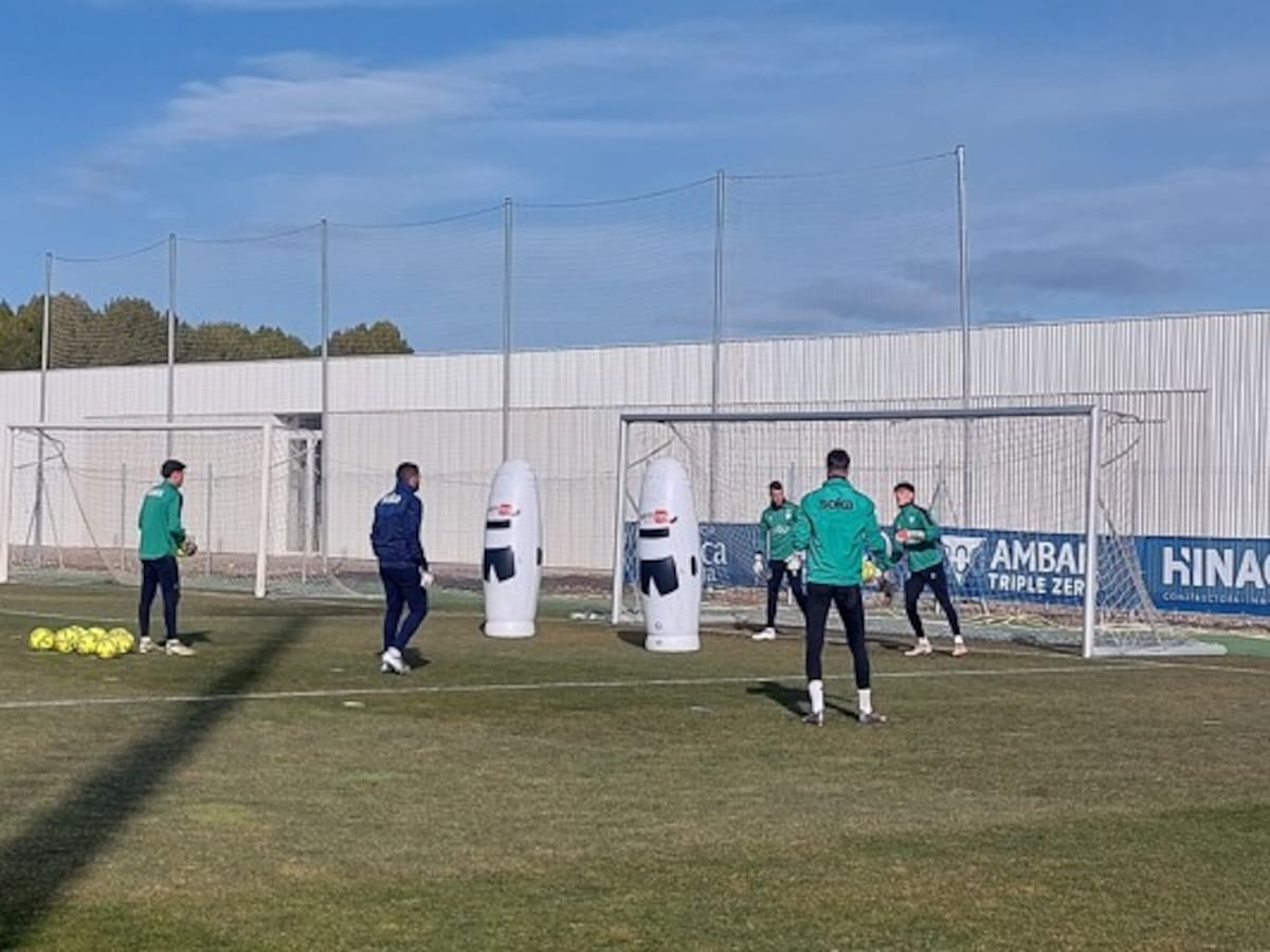 La sanción a Dani Jiménez y su sustituto, principales dudas en la vuelta a los entrenamientos de la SD Huesca