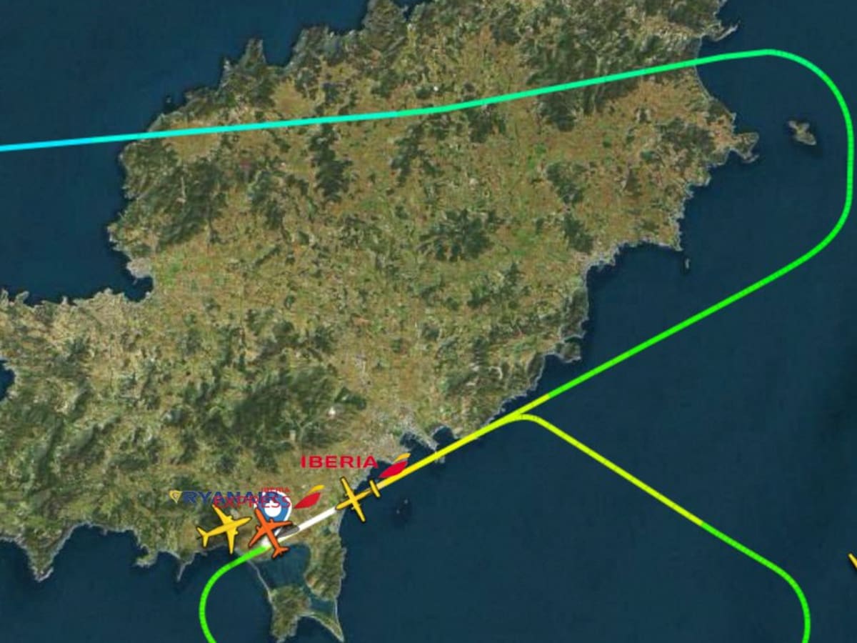 Problemas en el aeropuerto de Ibiza: la niebla obliga a desviar un vuelo y provoca retrasos en los primeros trayectos