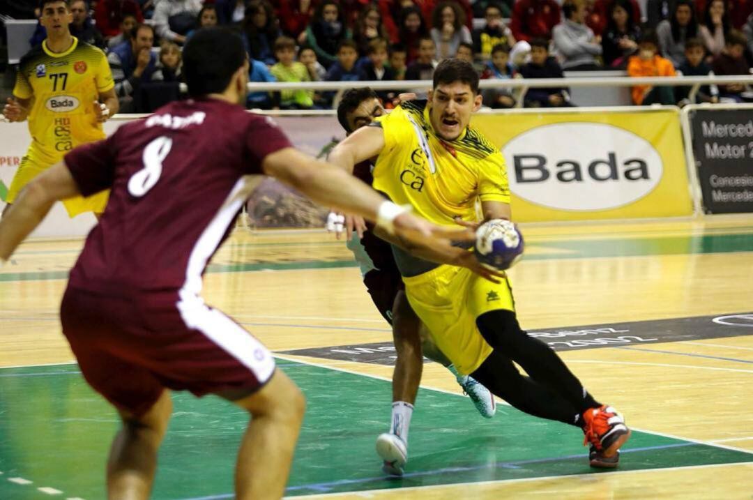 Nicolás Zungri ha jugado tres temporadas en Francia y las dos últimas el el Bada Huesca.