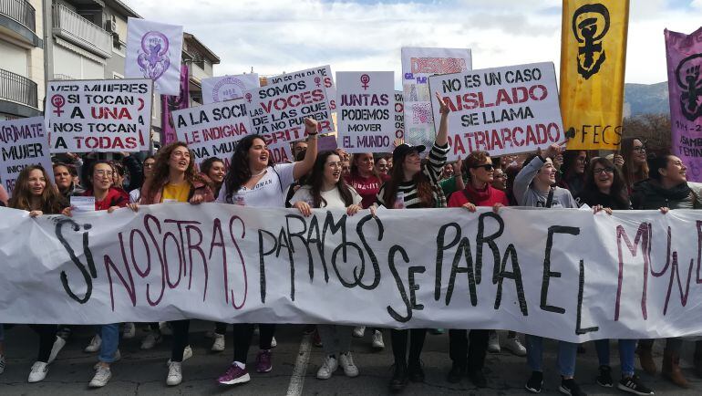 Cabecera de la manifestación del 8 de marzo en Petrer y Elda 