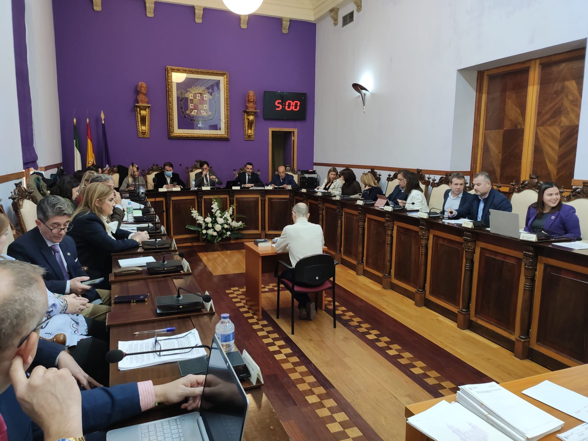 Sesión plenaria en el Ayuntamiento de Jaén capital