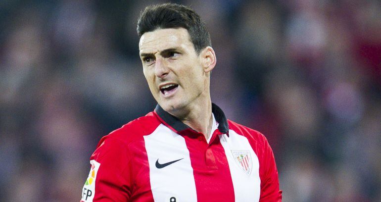 Aduriz, durante un partido con el Athletic