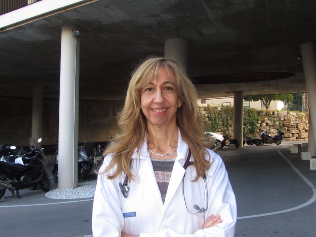 Entrevista en Hoy por Hoy Elche a la doctora Mar Masiá, Jefa de la Unidad de Infecciosos del Hospital General de Elche