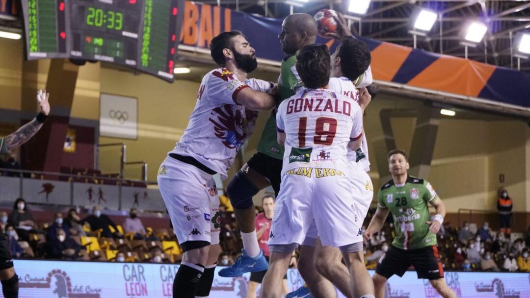 Marchán intenta frenar a Corzo 