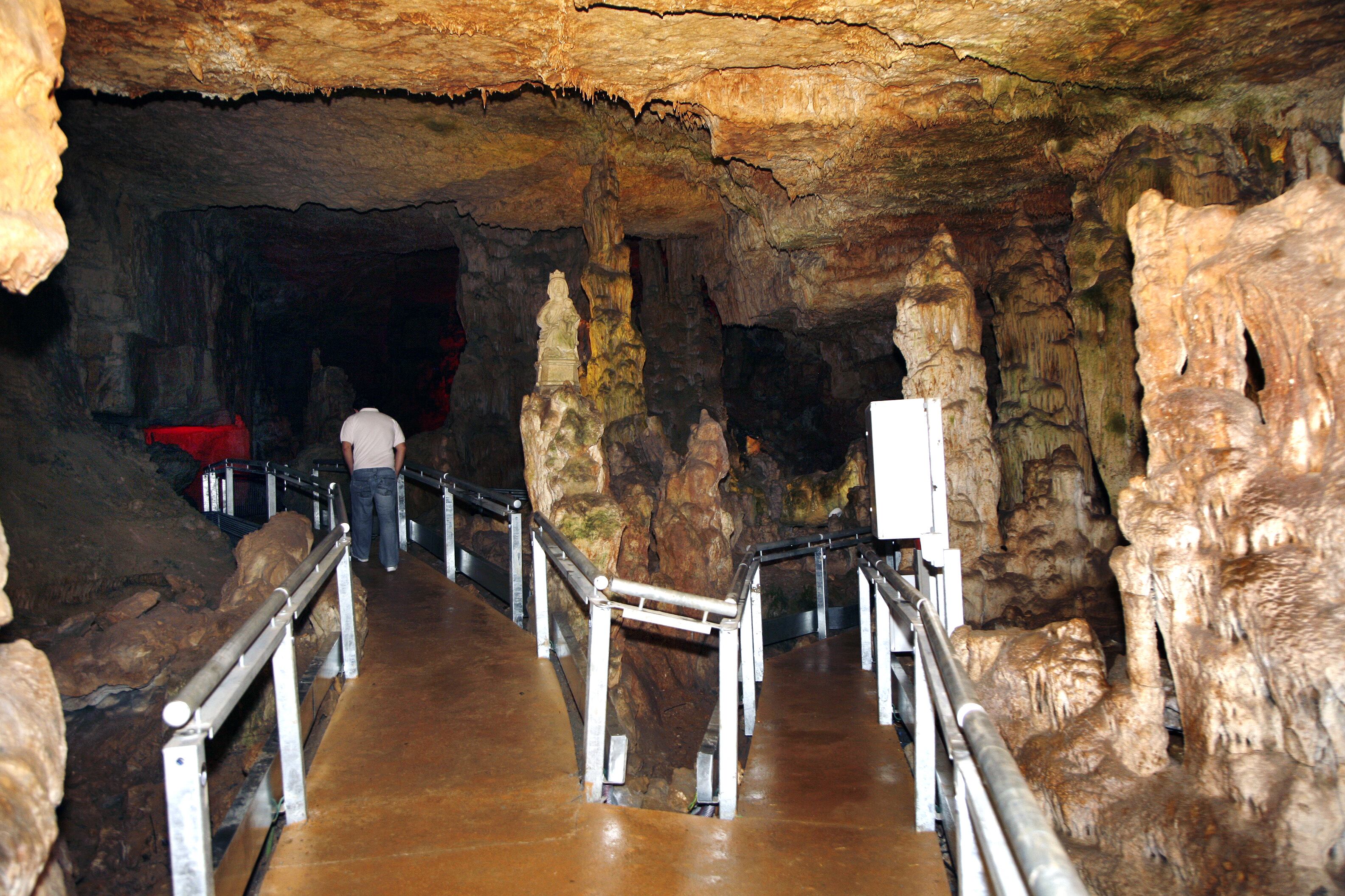 Cueva de los Franceses