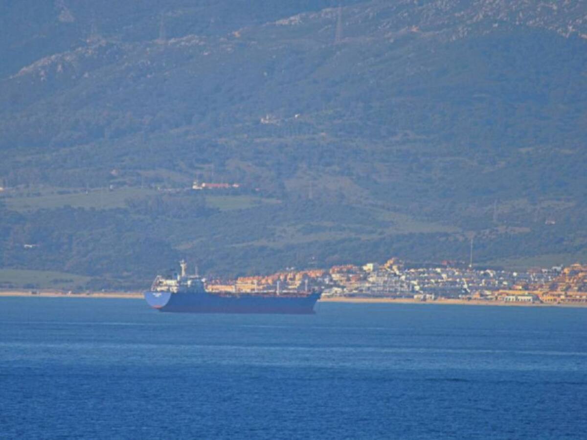 Verdemar pide explicaciones ante un vertido ocurrido en la Bahía de Algeciras
