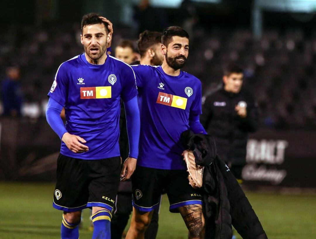 Carlos Martínez y Benja, tras el partido en Castalia