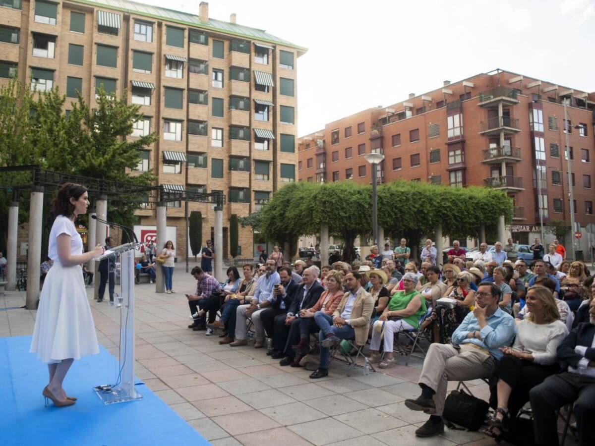 Los alcaldes de Fuenlabrada y Parla critican la "caprichosa" convocatoria de elecciones de Ayuso