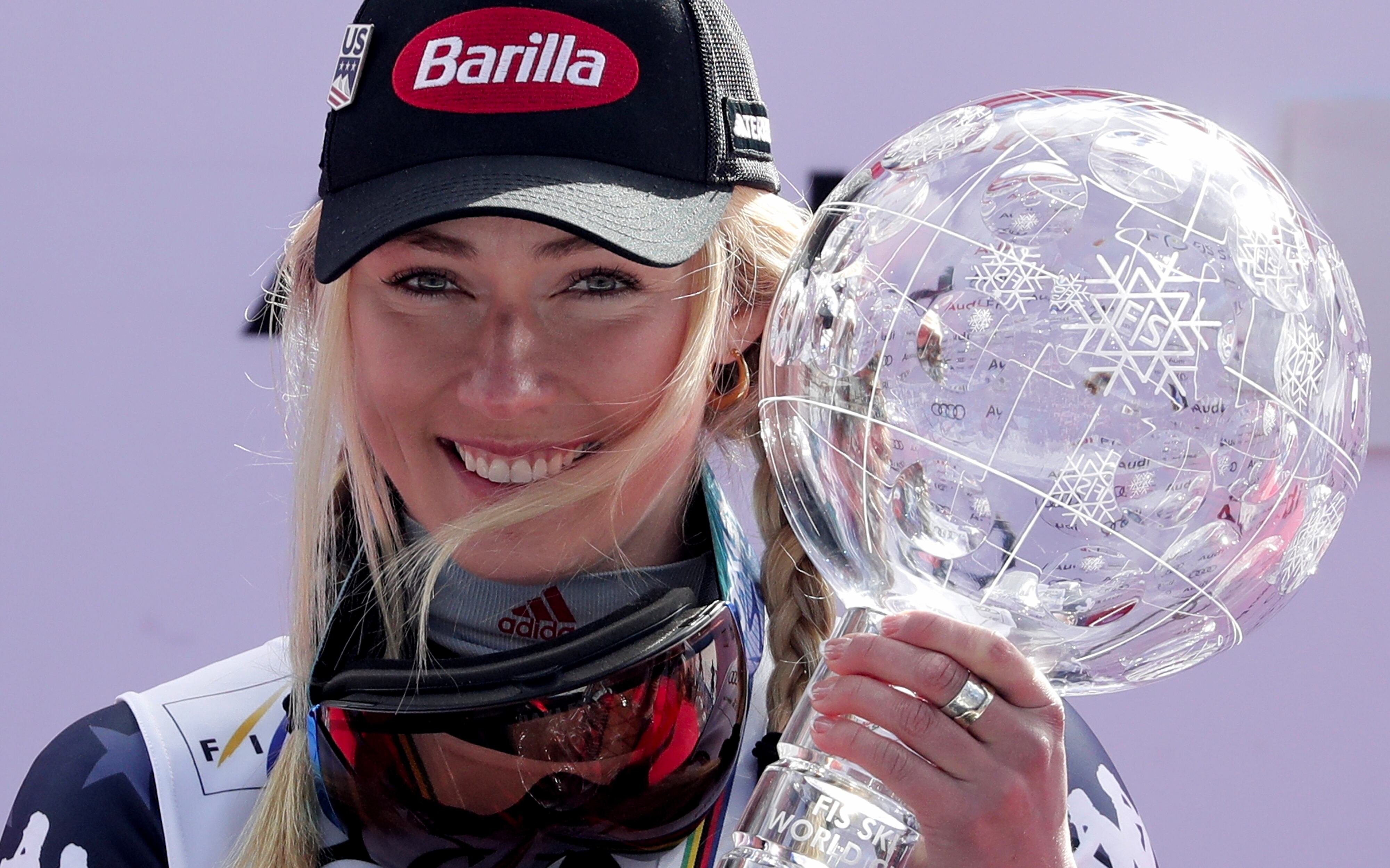 Mikaela Shiffrin celebra el Globus de Cristall ahir a Soldeu després de sumar la 88a victòria en gegant.