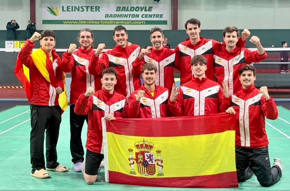 Jacobo Fernández junto a sus compañeros de Selección
