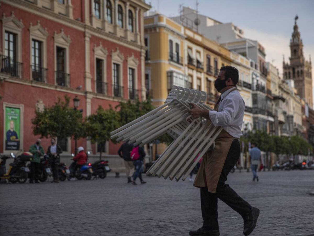 Los hosteleros piden a la Junta prohibir la venta de alcohol desde las seis de la tarde