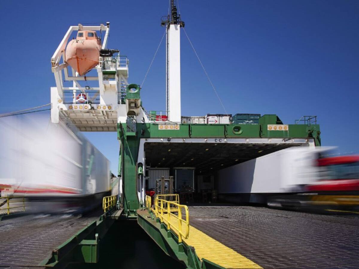 Las exportaciones andaluzas despuntan en los tráficos cuatrimestrales del Puerto de Algeciras