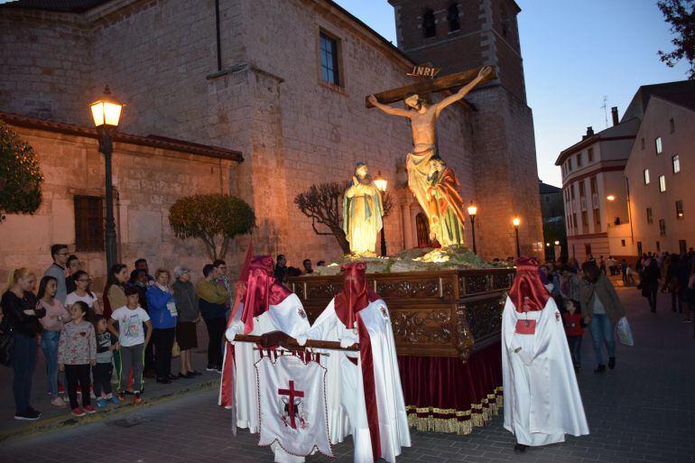La nueva carroza durante la procesión de la pasada Semana Santa
