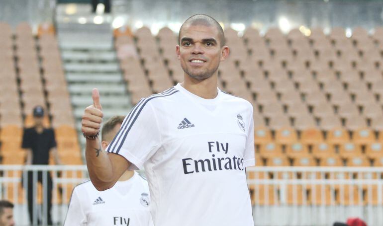 GUANGZHOU, CHINA - JULY 26: (CHINA OUT) Pepe of Real Madrid takes part in a training session at Tianhe Sports Center ahead of the International Champions Cup football match between Inter Milan and Real Madrid on July 26, 2015 in Guangzhou, China. (Photo b