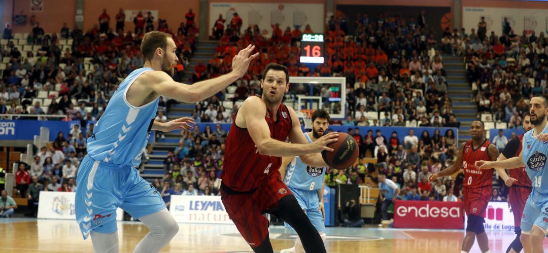 O&#039;Leary promedia casi 5 puntos y 4 rebotes en sus 25 partidos con el Fuenla en Liga Endesa esta temporada.