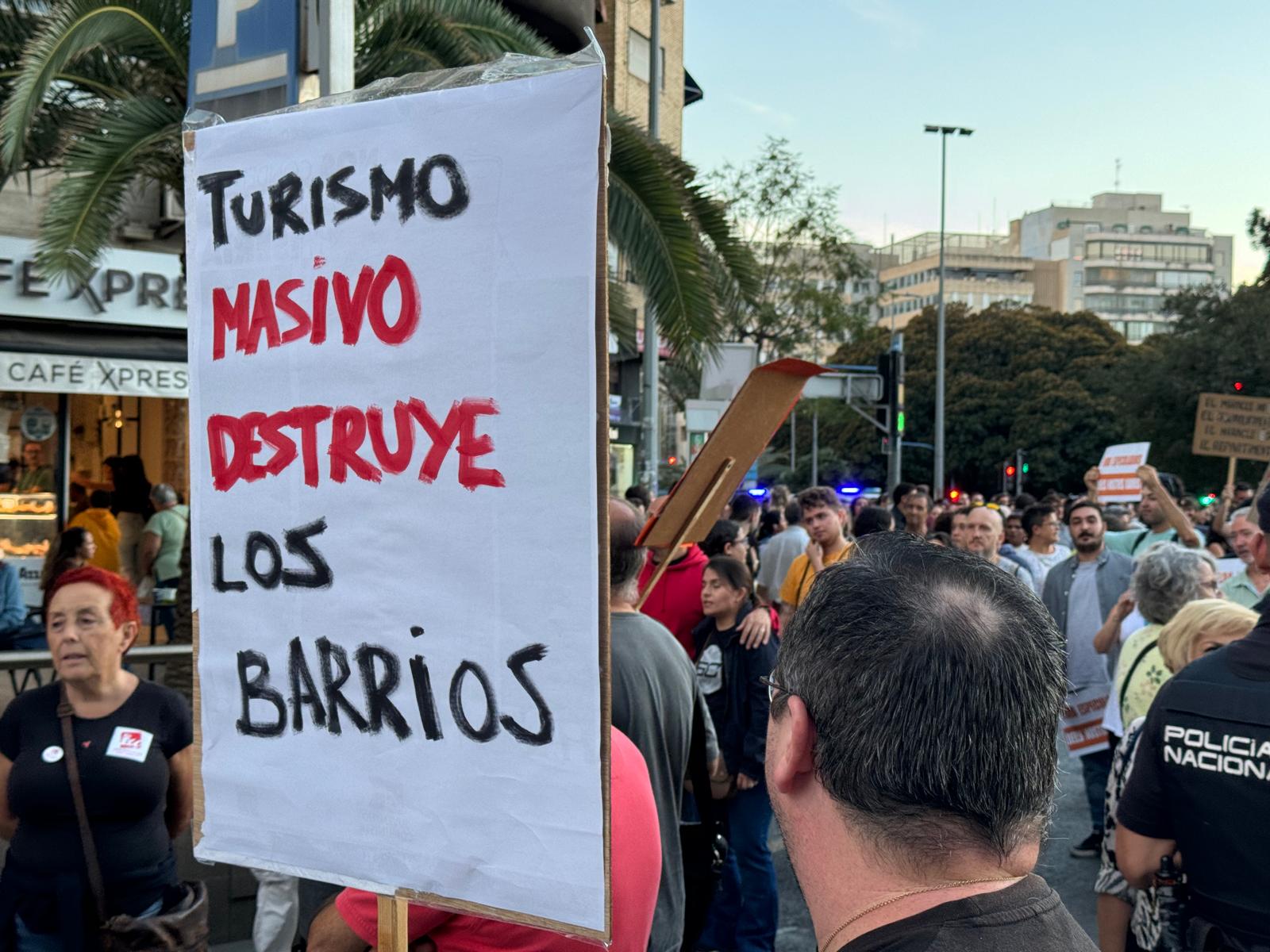 Manifestación por el derecho a la vivienda en Alicante. Foto: Daniel Rodríguez