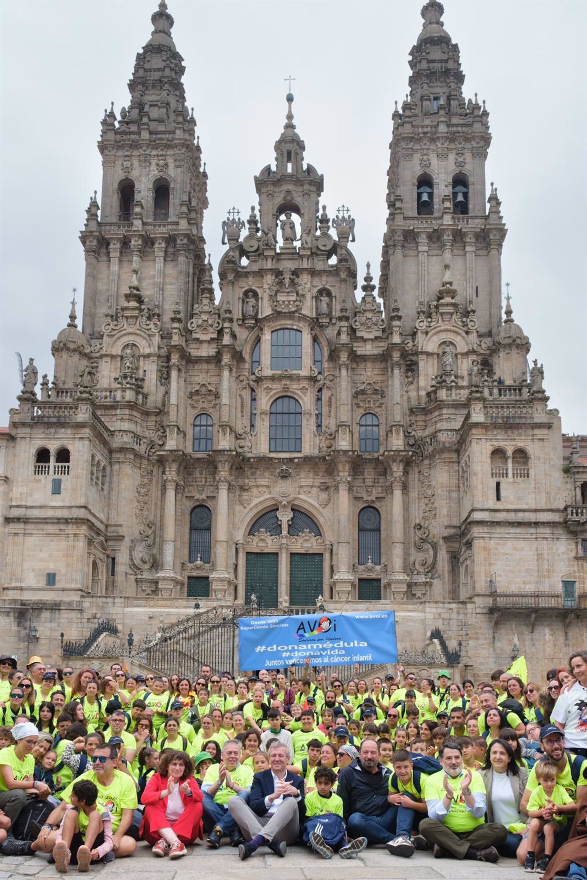 Recibimiento a niños pacientes oncológicos de Málaga que concluyeron el Camino de Santiago