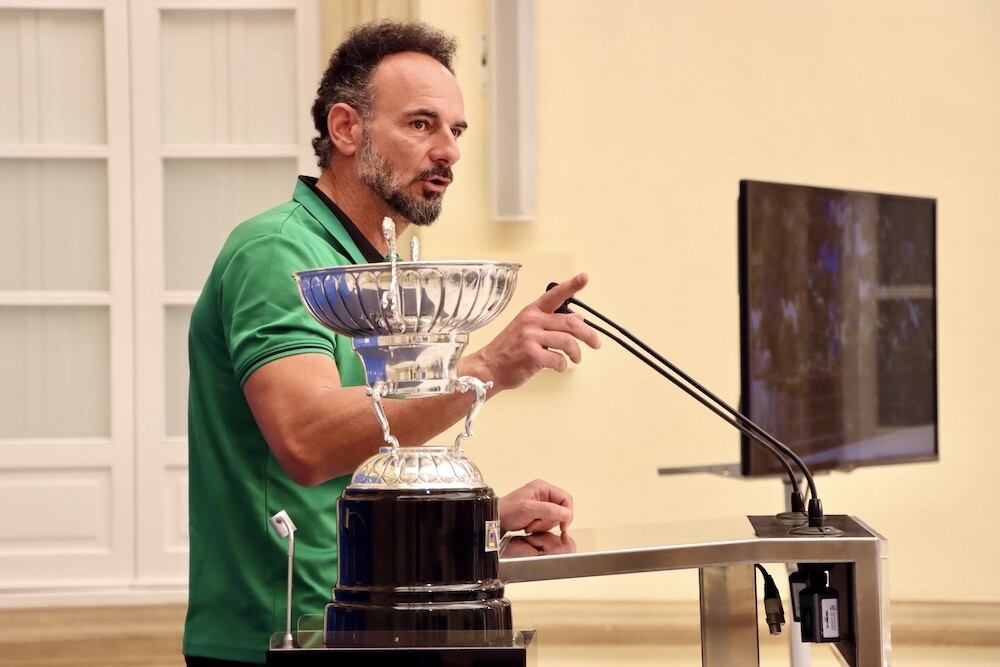 Manolo Berenguel seguirá al frente del Unicaja Almería.