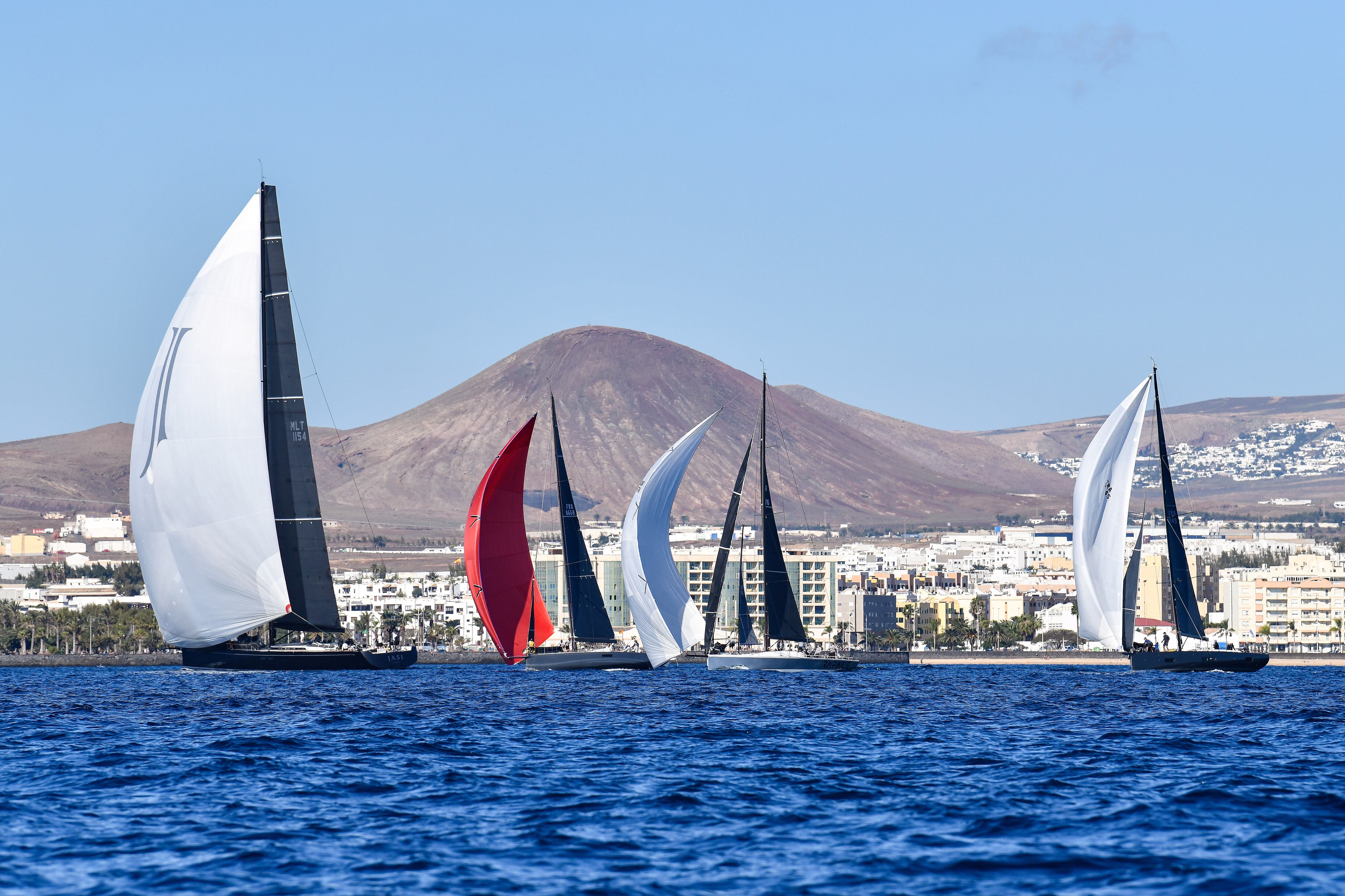 Salida de la RORC Transatlantic Race 2023