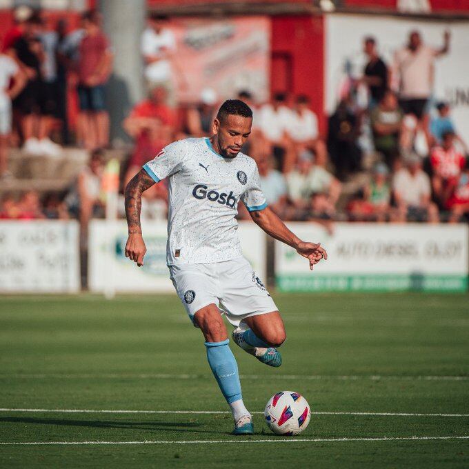 Alexander Callens, en un partit amb el Girona FC