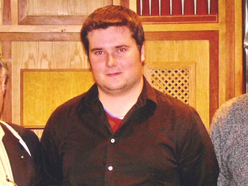 Luis Eduardo López Tomás junto a sus compañeros