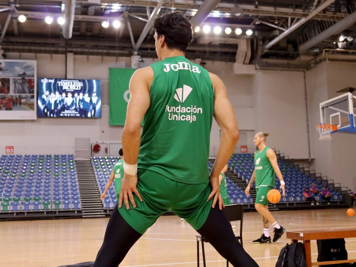 El Unicaja completa su primer entrenamiento en Singapur