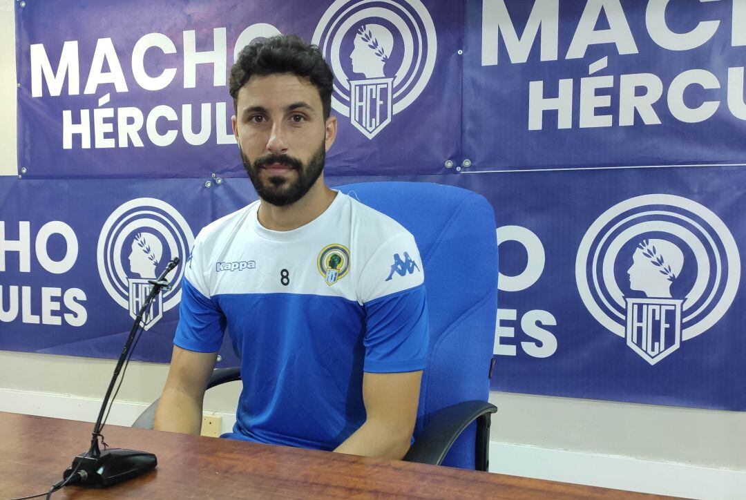 Diego Benito, en la sala de prensa del Rico Pérez