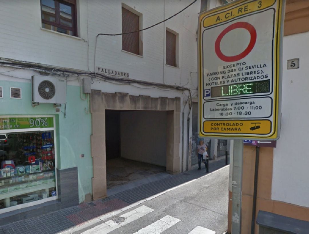 Limitación del acceso en la calle Valladares