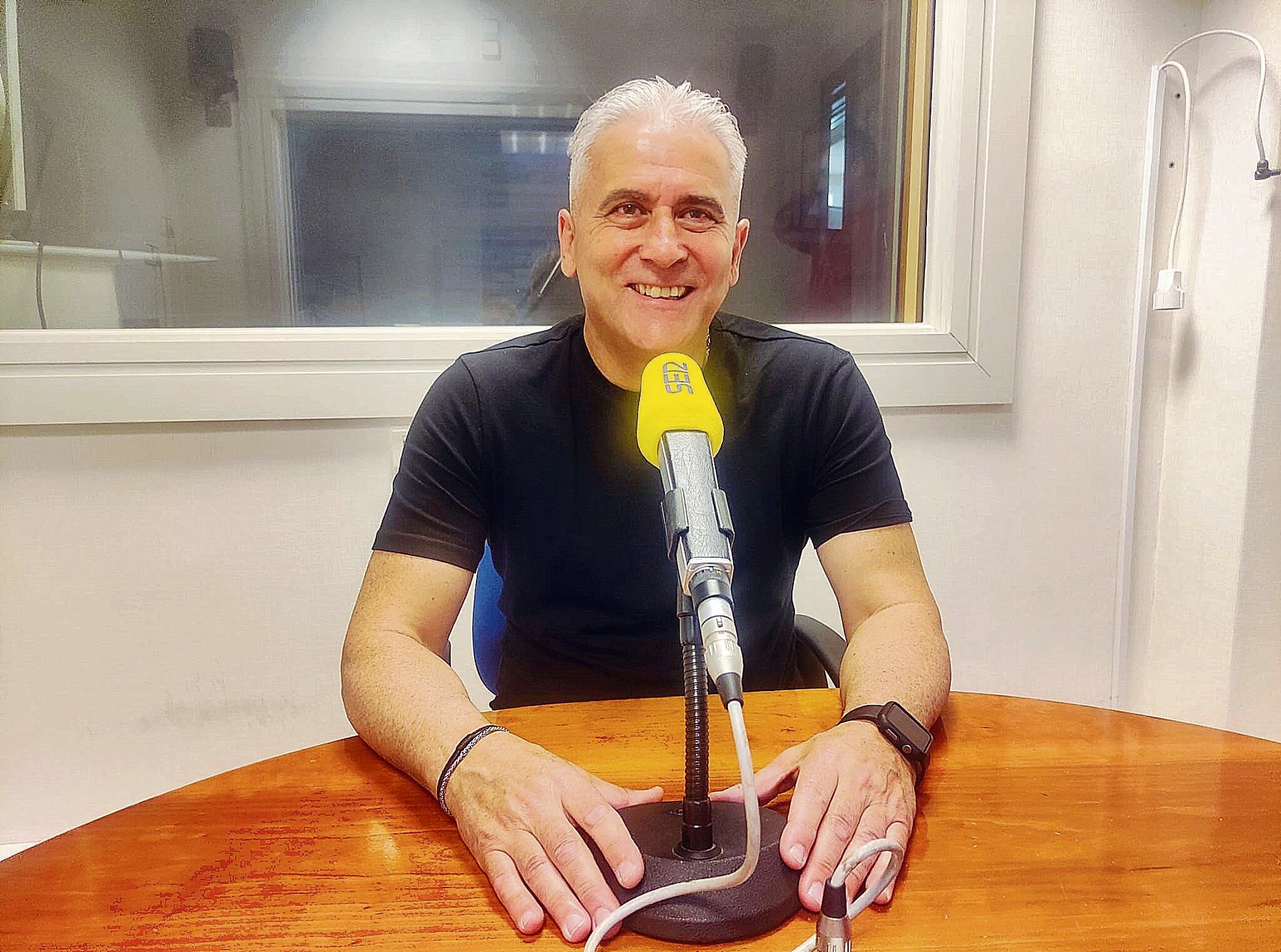 Pepe Morales, el míster de las Cadena SER y analista de LA VOZ.