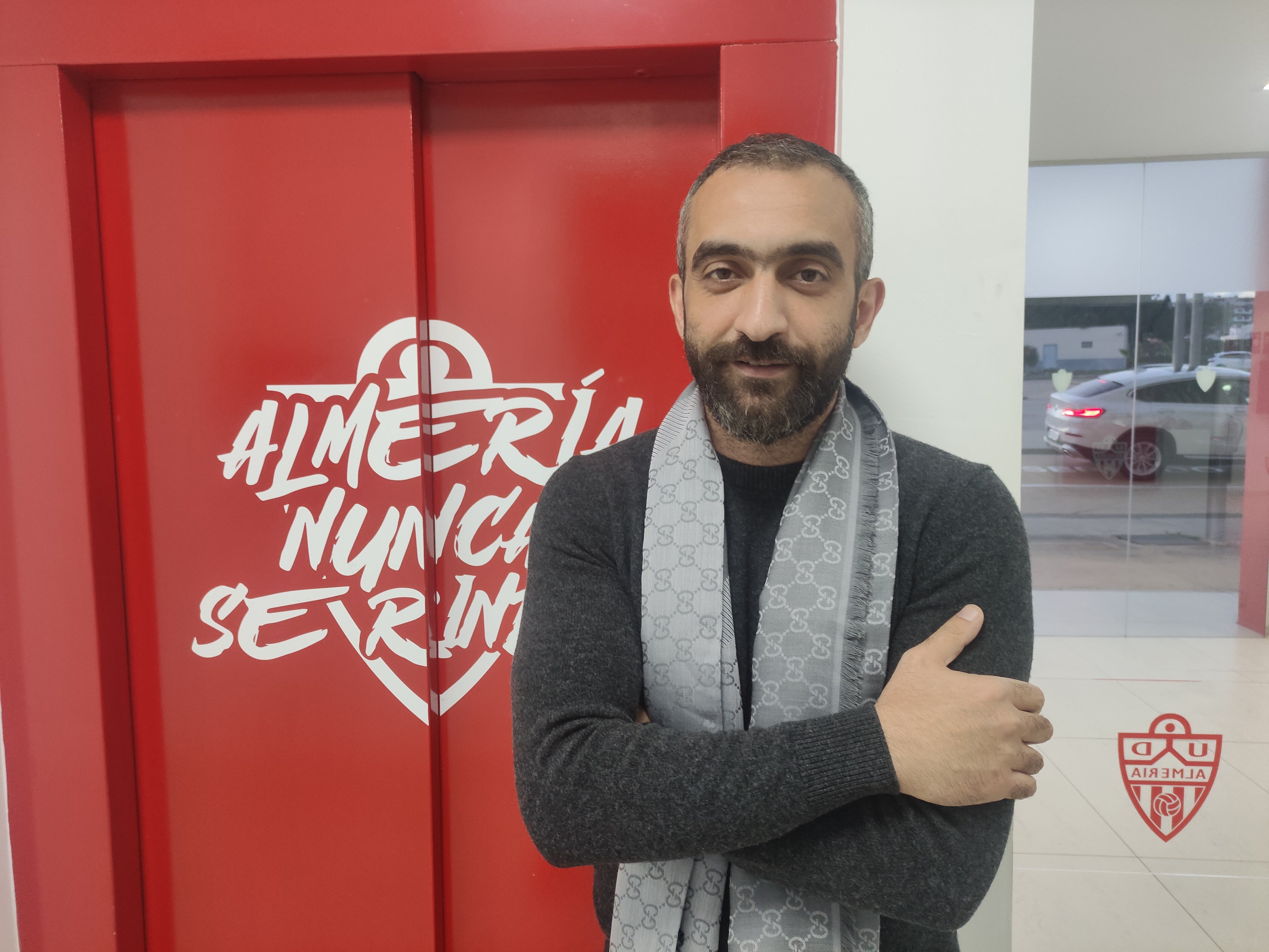 Mohamed El Assy, director general del Almería, con LA VOZ.