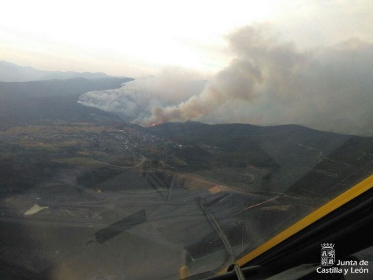 Imagen aérea del incendio