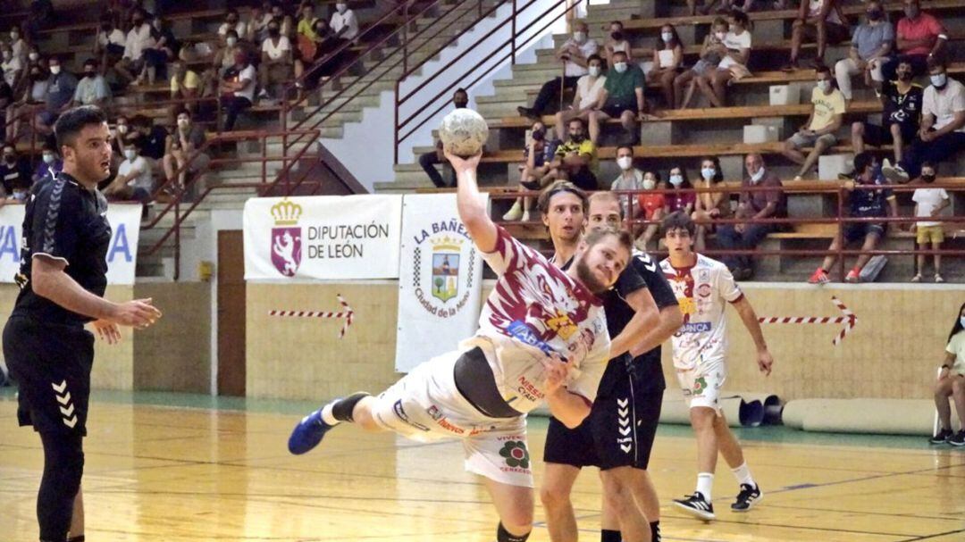 El Ademar busca revalidar el título territorial