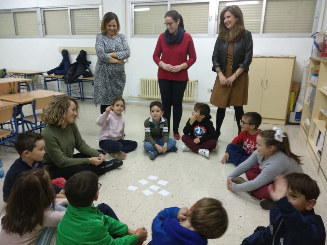 Yolanda Caballero y Francisca Molina visitan el CEIP &#039;Virgen de la Fuensanta&#039;