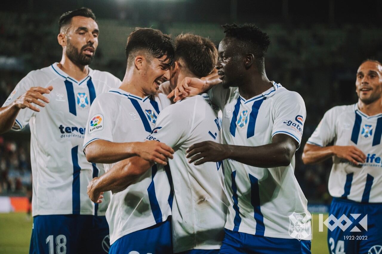 Ante el Granada el Tenerife sumó su tercera victoria de la temporada.