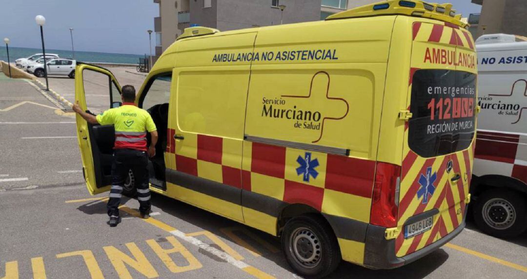 Imagen de una de las ambulancias que formó parte del dispositivo de refuerzo del servicio durante el pasado verano